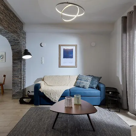 Domenico Homes - Center Apartment *
